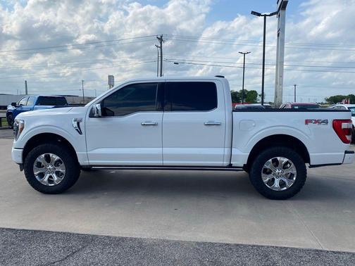 STAR WHITE METALLIC TRICOAT 2023 Ford F-150 Platinum