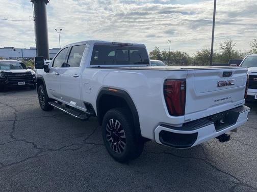 2024 GMC Sierra 2500 Denali