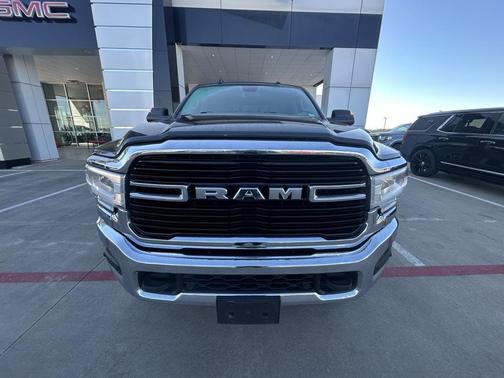 2020 RAM 2500 Big Horn Crew Cab 4X4 6'4' Box