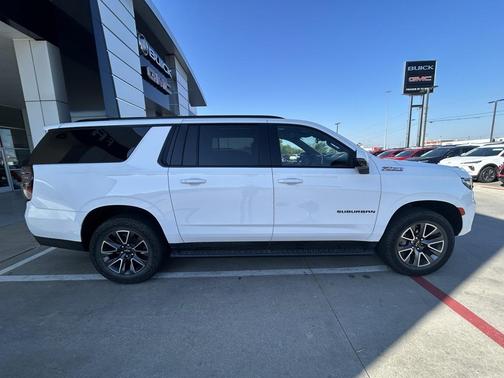 2024 Chevrolet Suburban 4WD Z71