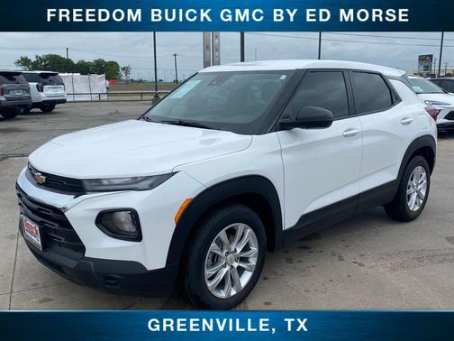 Summit White 2022 Chevrolet Trailblazer LS