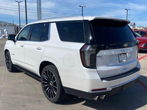 2025 Chevrolet Tahoe 4WD High Country
