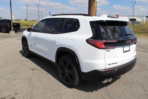 2026 GMC Acadia Elevation FWD