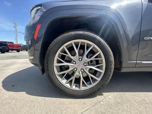 2022 Jeep Grand Cherokee L Summit