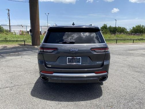 2022 Jeep Grand Cherokee L Summit