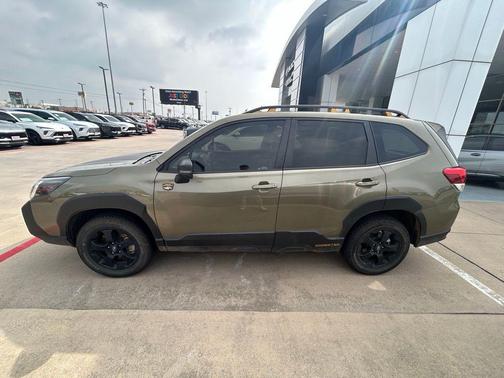 Autumn Green Metallic 2025 Subaru Forester Wilderness