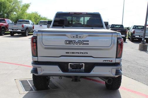 2025 GMC Sierra 2500 AT4