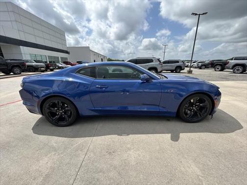 2022 Chevrolet Camaro RWD Coupe LT1