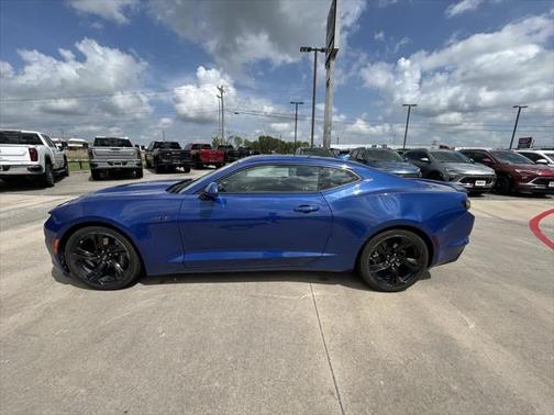 2022 Chevrolet Camaro RWD Coupe LT1