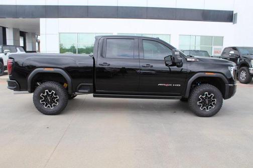2025 GMC Sierra 2500 AT4