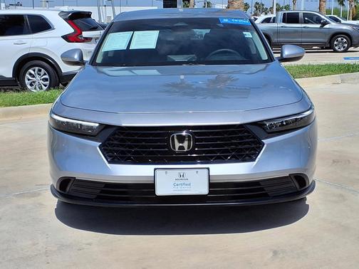 Solar Silver Metallic 2025 Honda Accord