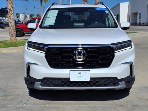 Platinum White Pearl 2024 Honda Pilot