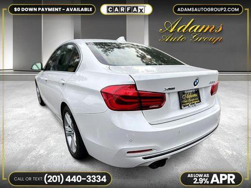Photo 5 of 32 of 2018 BMW 330 i xDrive
