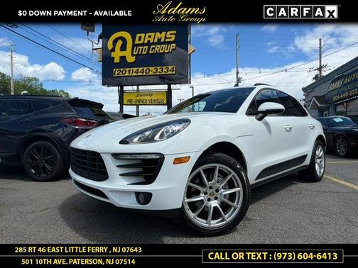 Carrara White Metallic 2018 Porsche Macan Macan