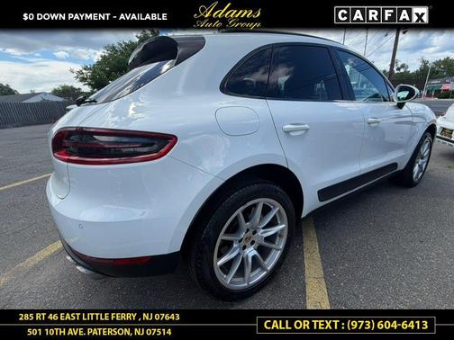 Carrara White Metallic 2018 Porsche Macan Macan