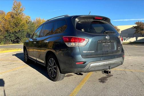 2013 Nissan Pathfinder SL
