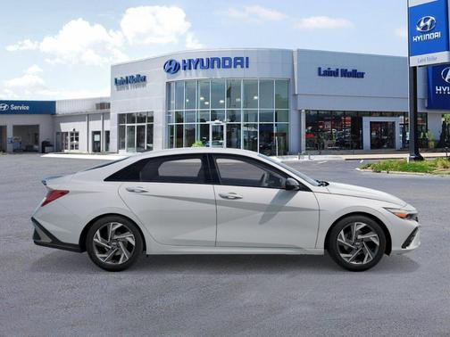 2026 Hyundai ELANTRA SEL