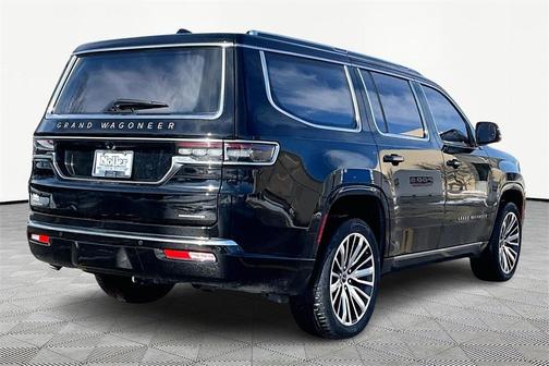 2022 Jeep Grand Wagoneer Series III