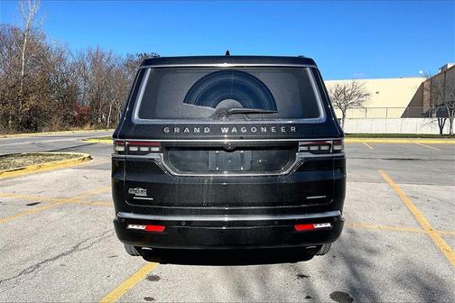 2022 Jeep Grand Wagoneer Series III