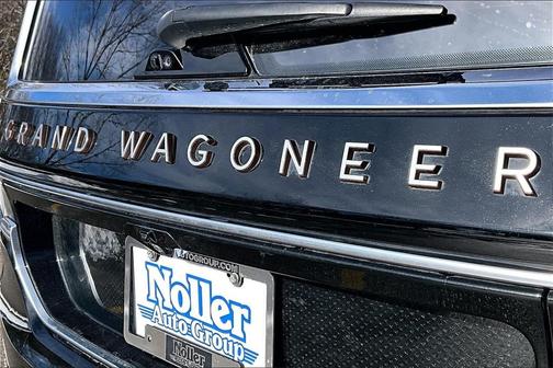 2022 Jeep Grand Wagoneer Series III