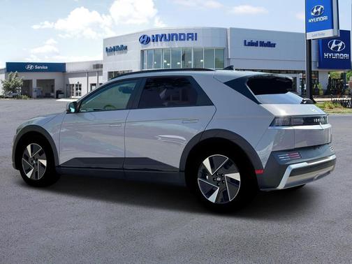 2025 Hyundai IONIQ 5 SEL