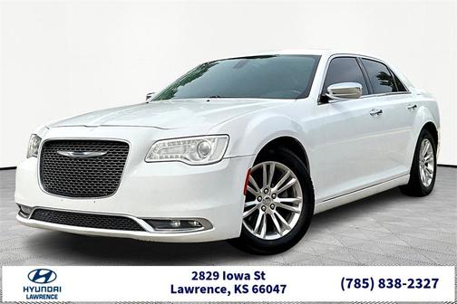 2016 Chrysler 300C Base