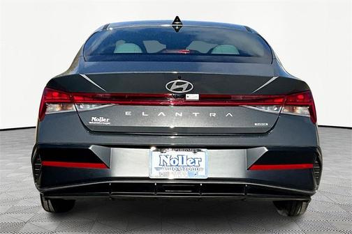 2025 Hyundai ELANTRA HEV Limited