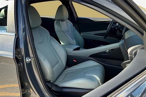 2025 Hyundai ELANTRA HEV Limited