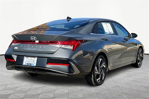 2025 Hyundai ELANTRA HEV Limited