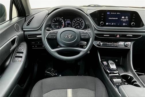 2023 Hyundai SONATA SE