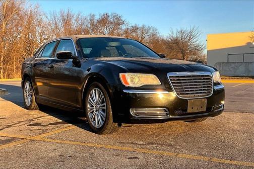 2014 Chrysler 300 Base