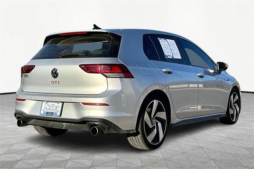 2022 Volkswagen Golf GTI 2.0T SE