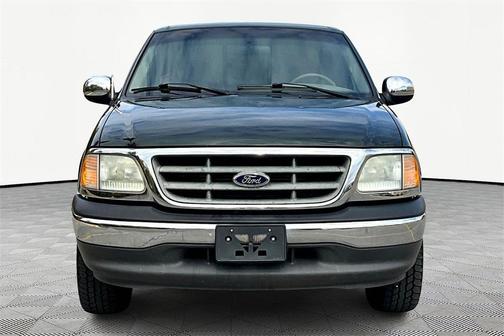 2002 Ford F-150 XLT SuperCab
