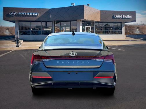 2026 Hyundai ELANTRA SEL