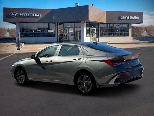 2026 Hyundai ELANTRA SEL