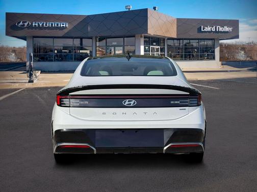 2026 Hyundai SONATA Hybrid SEL