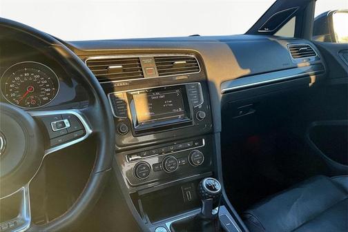 2015 Volkswagen Golf GTI AUTOBAHN