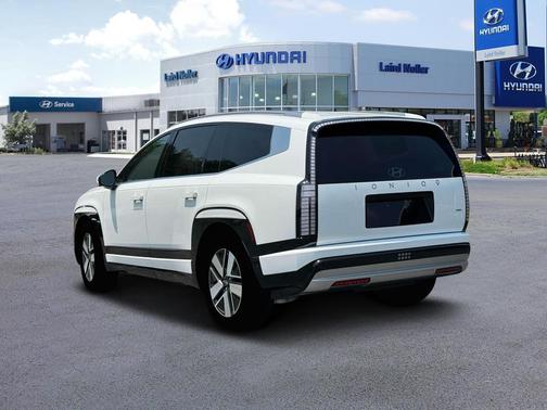 2026 Hyundai IONIQ 9 SEL