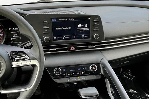 2022 Hyundai ELANTRA SEL