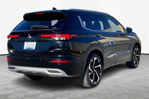 2022 Mitsubishi Outlander SEL