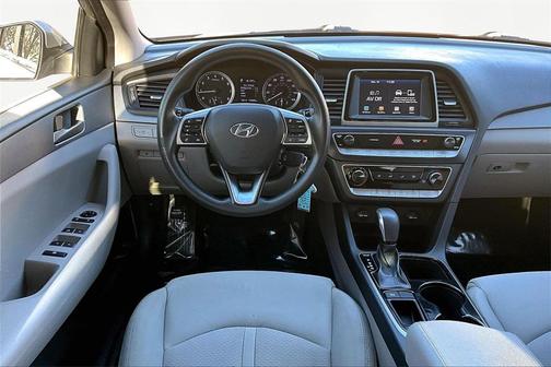 2019 Hyundai SONATA SE
