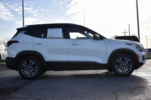 2022 Kia Seltos S