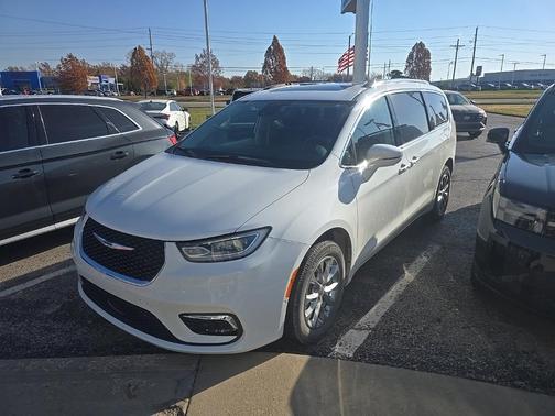 2021 Chrysler Pacifica Touring-L