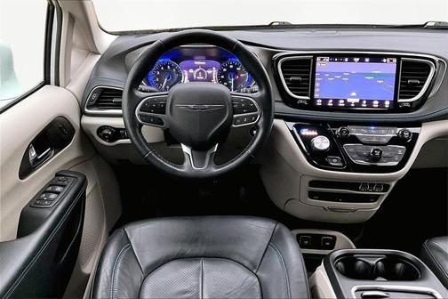 2021 Chrysler Pacifica Touring-L