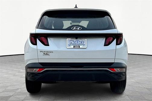 2022 Hyundai TUCSON SE