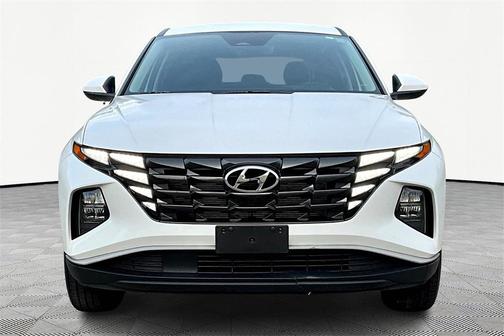2022 Hyundai TUCSON SE