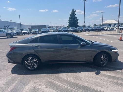 2024 Hyundai ELANTRA HEV Limited