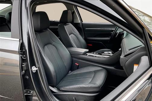 2023 Hyundai SONATA Hybrid Limited