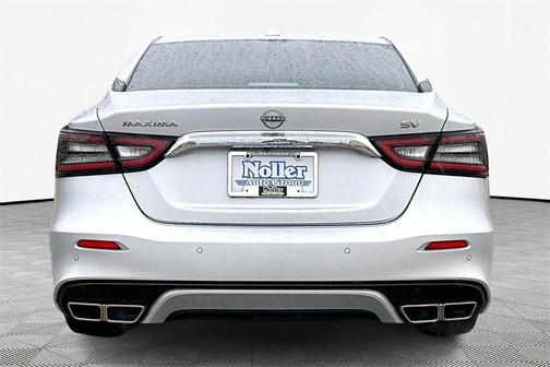 2023 Nissan Maxima SV