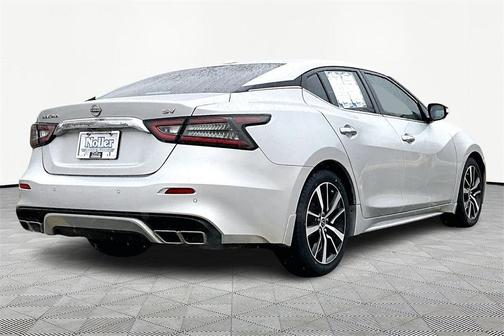 2023 Nissan Maxima SV